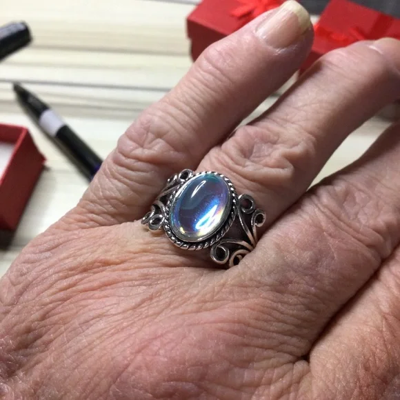 Ring - Picture 5 of 5